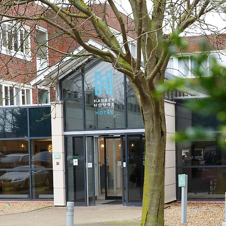 Harben House Hotel Newport Pagnell Eksteriør billede