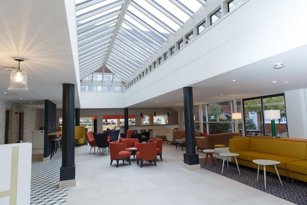 Harben House Hotel Newport Pagnell Eksteriør billede