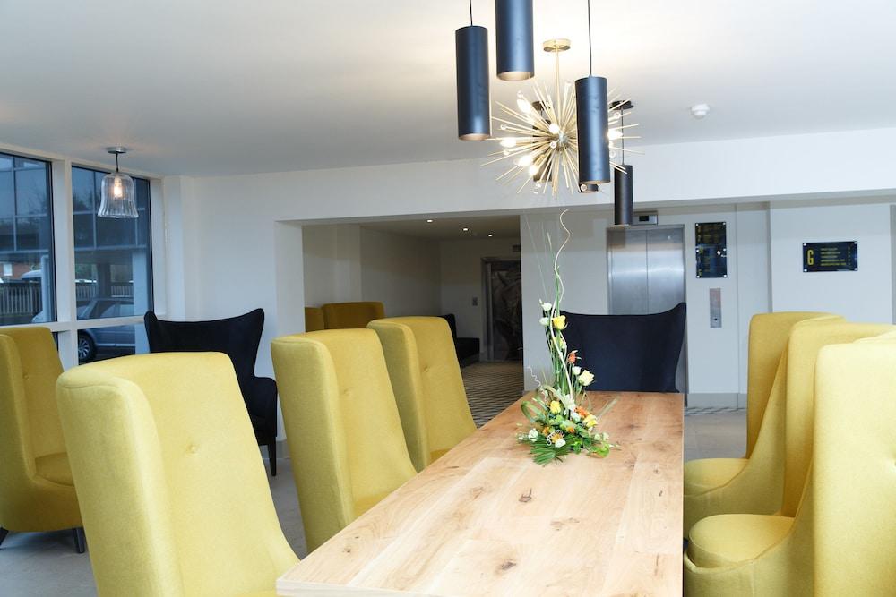 Harben House Hotel Newport Pagnell Eksteriør billede