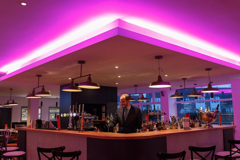 Harben House Hotel Newport Pagnell Eksteriør billede