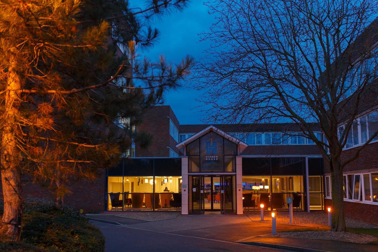 Harben House Hotel Newport Pagnell Eksteriør billede
