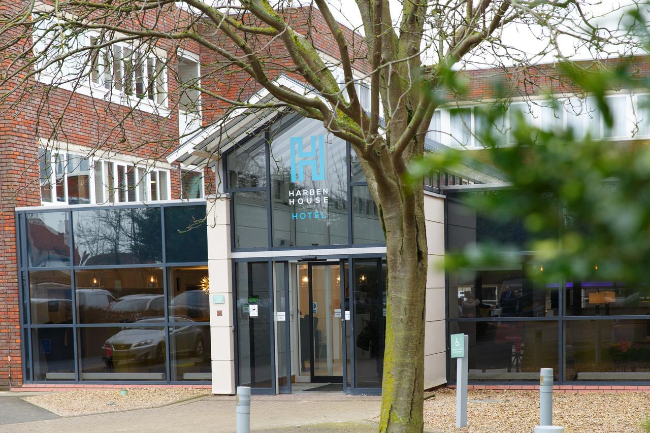 Harben House Hotel Newport Pagnell Eksteriør billede