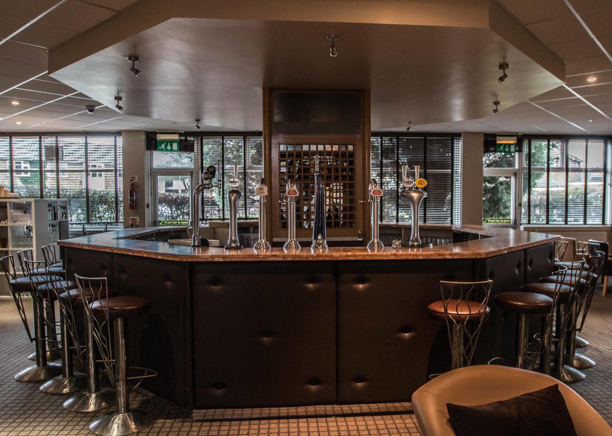 Harben House Hotel Newport Pagnell Eksteriør billede