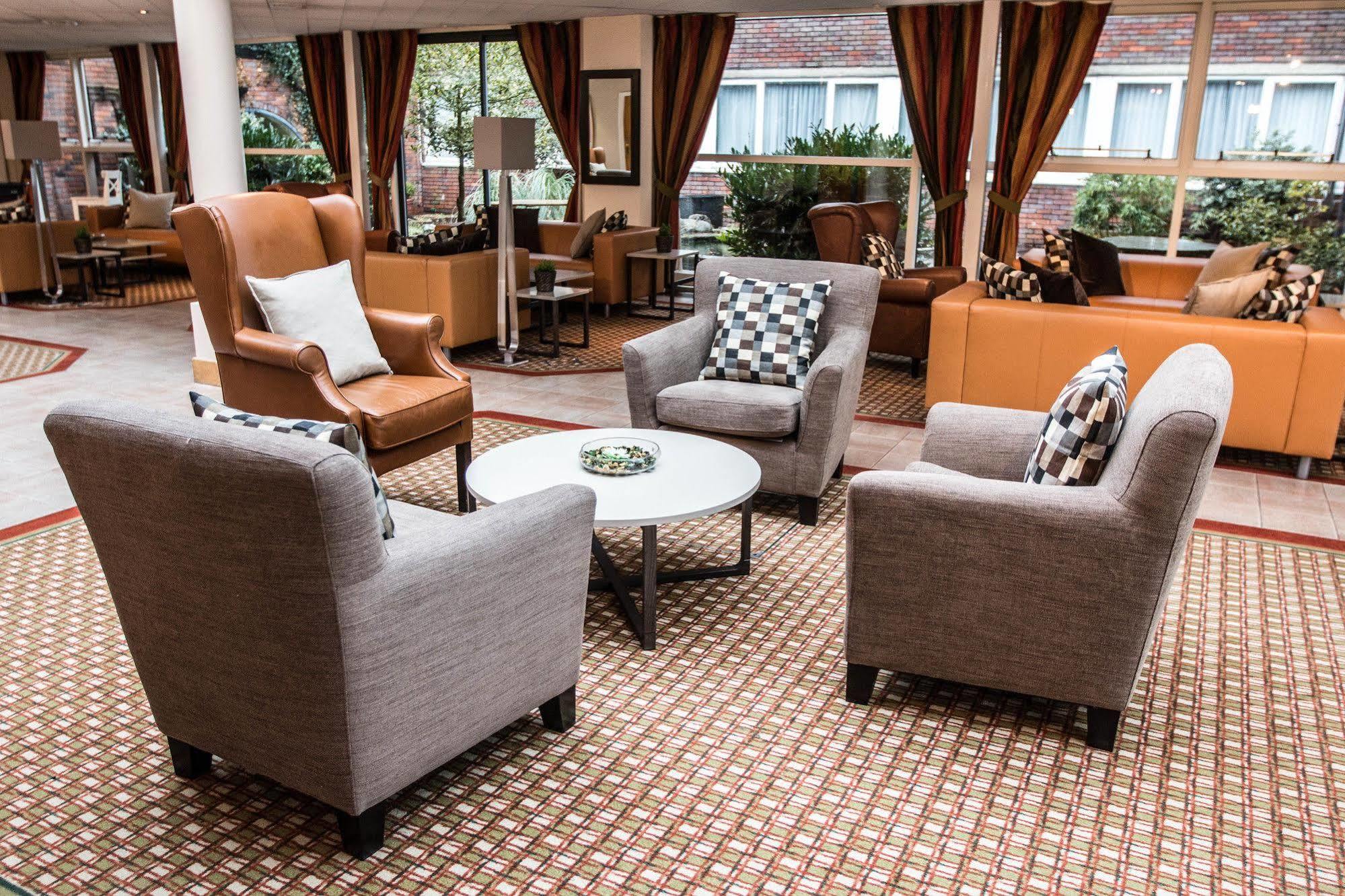 Harben House Hotel Newport Pagnell Eksteriør billede